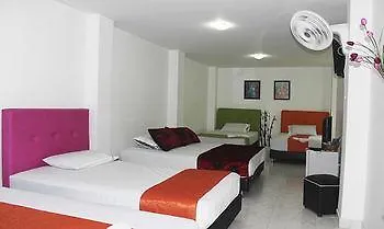 **  מדיין Hotel Paradise Lleras קולומביה