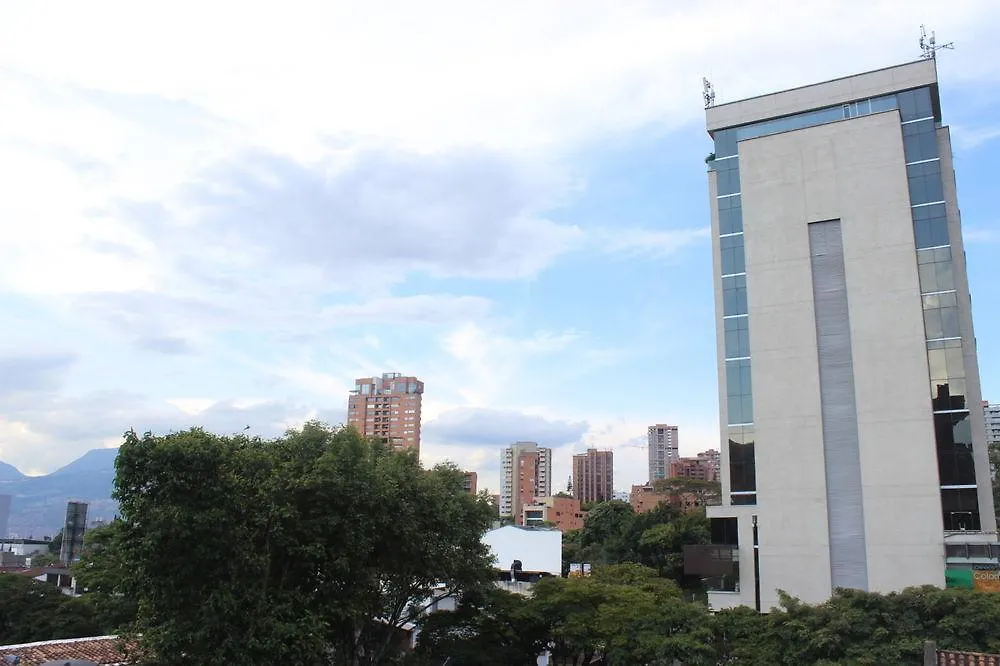 Hotel Paradise Lleras Medellin 2*,  Colombia