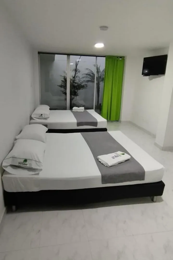 Hotel Paradise Lleras Μεντεγίν