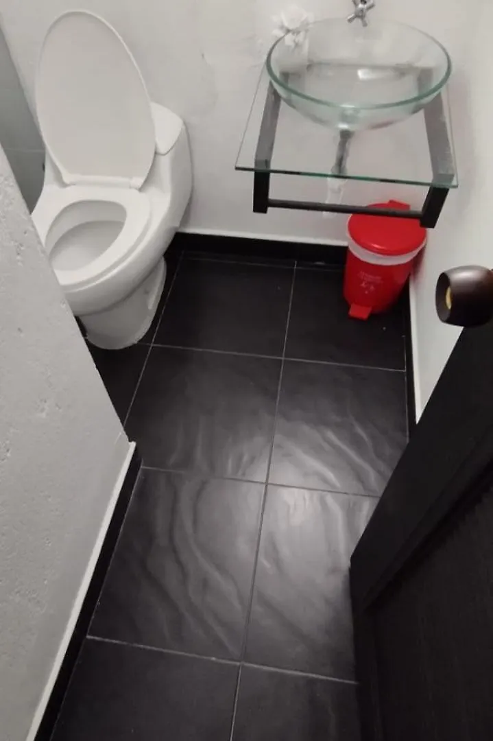Hotel Paradise Lleras Μεντεγίν 2*,