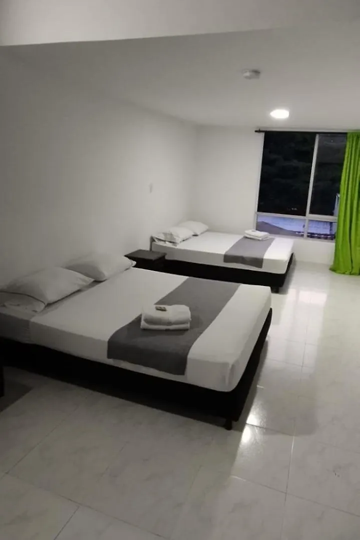 Hotel Paradise Lleras Μεντεγίν 2*,  Κολομβία