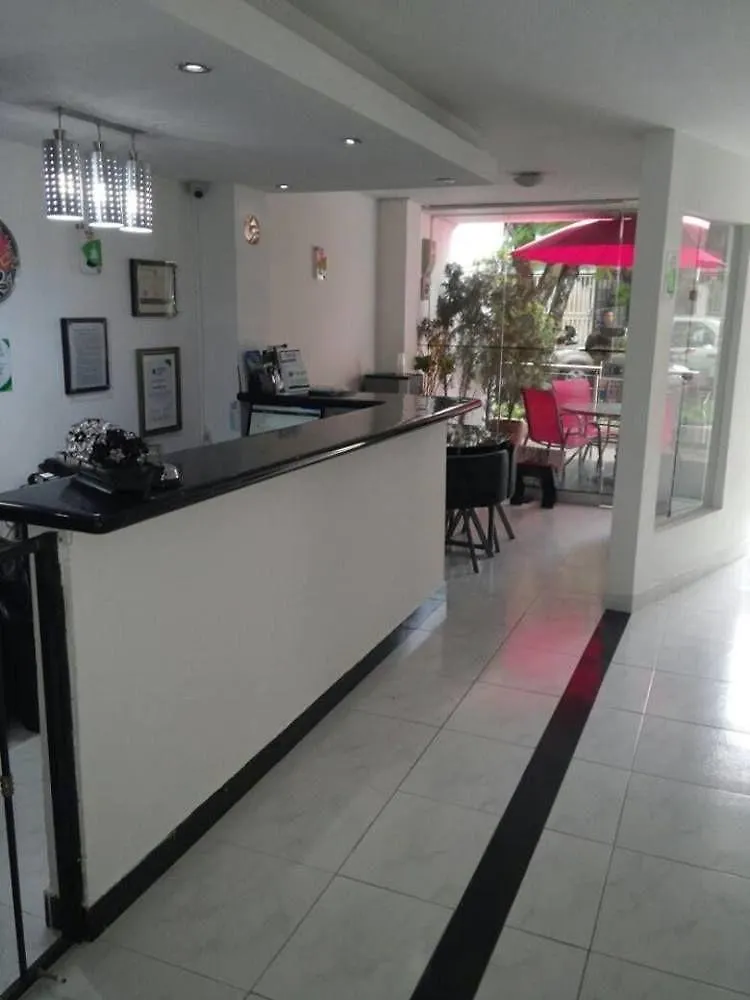 Hotel Paradise Lleras Μεντεγίν 2*,