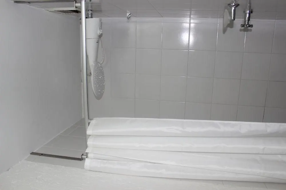 Hotel Paradise Lleras Μεντεγίν 2*,  Κολομβία