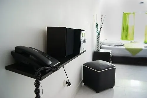 Hotel Paradise Lleras Μεντεγίν 2*,  Κολομβία