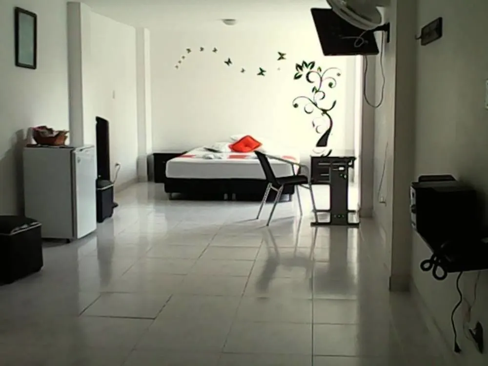 Hotel Paradise Lleras Μεντεγίν 2*,  Κολομβία