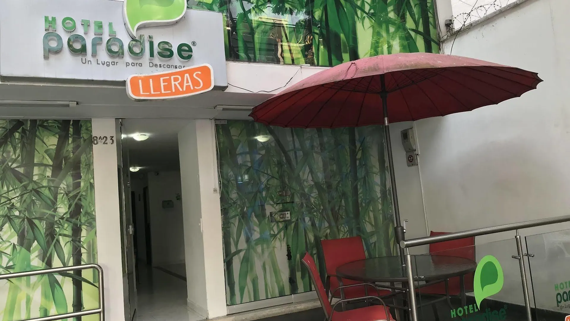 Hotel Paradise Lleras Μεντεγίν