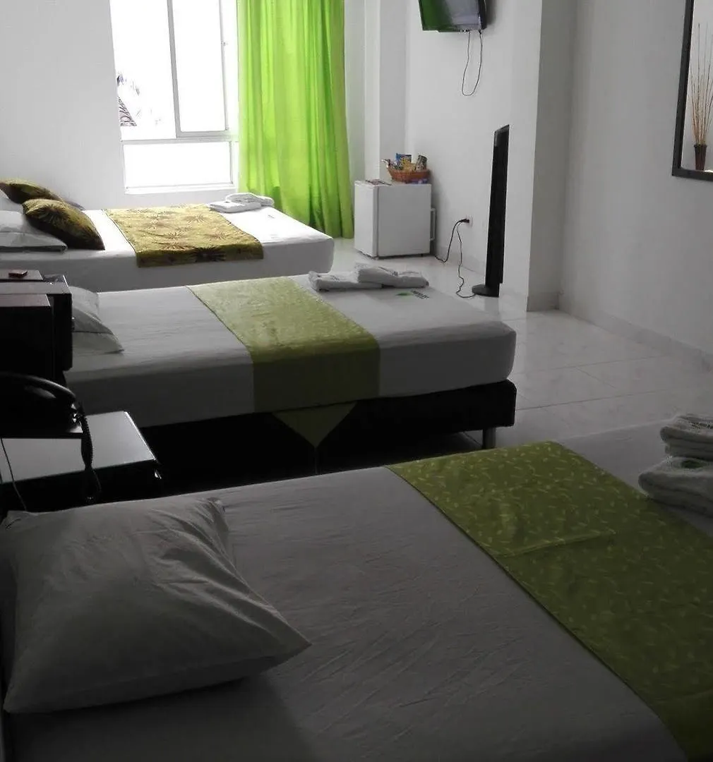 Hotel Paradise Lleras Μεντεγίν 2*,