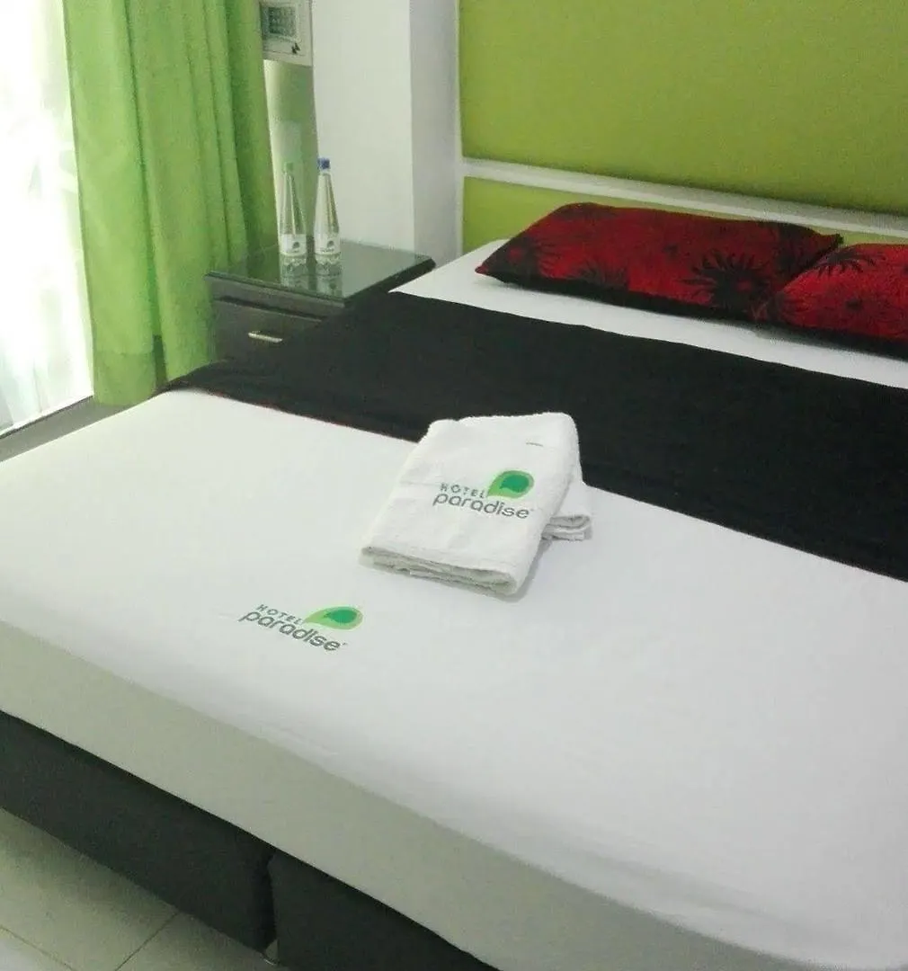 Hotel Paradise Lleras Μεντεγίν 2*,  Κολομβία